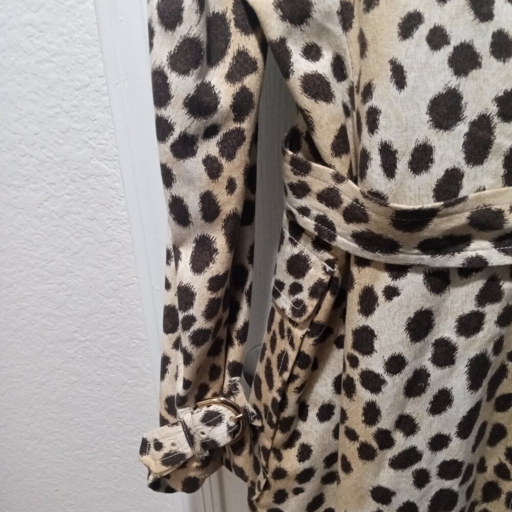 L.A.M.B Vint Trenchcoat - Picture 4 of 10